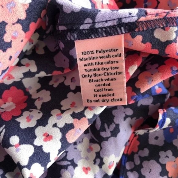 Juicy Couture Blouse Woman's XL Floral Top Ruffle Sleeves EUC - Picture 3 of 5